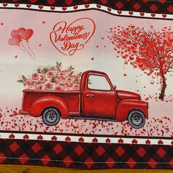 Valentines Placemats Set of 4 NWT - Picture 3 of 9